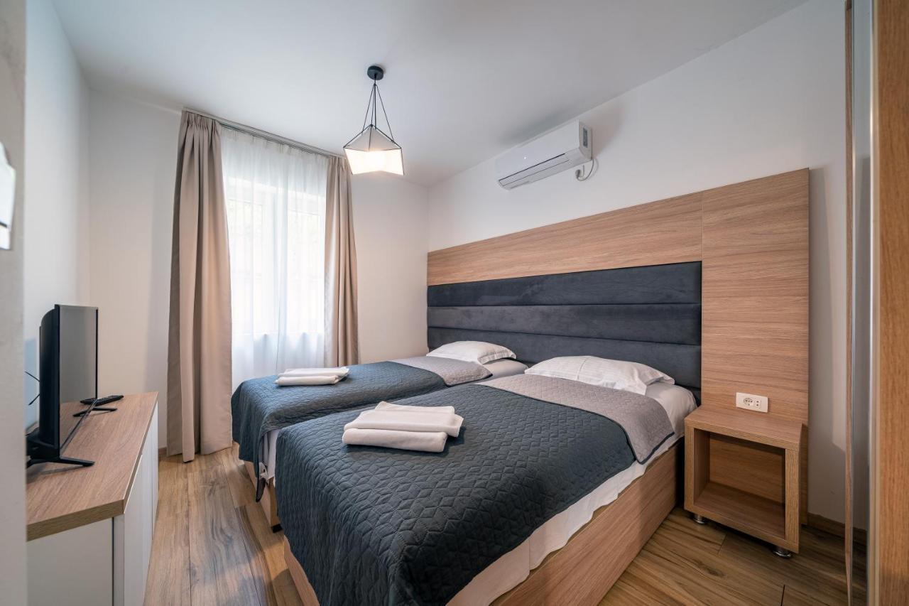 Sun And Sea Apartments Будва Екстер'єр фото