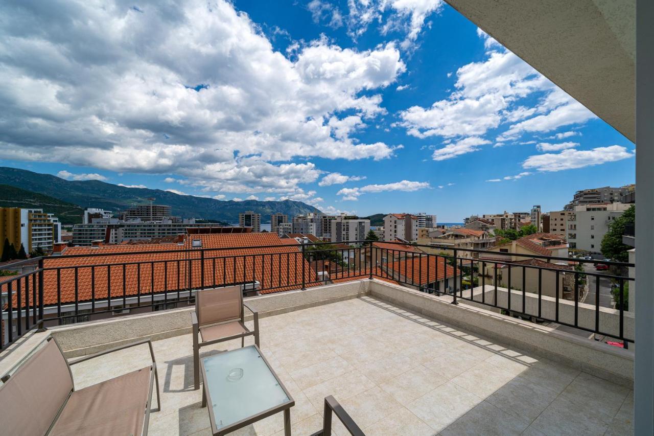 Sun And Sea Apartments Будва Екстер'єр фото
