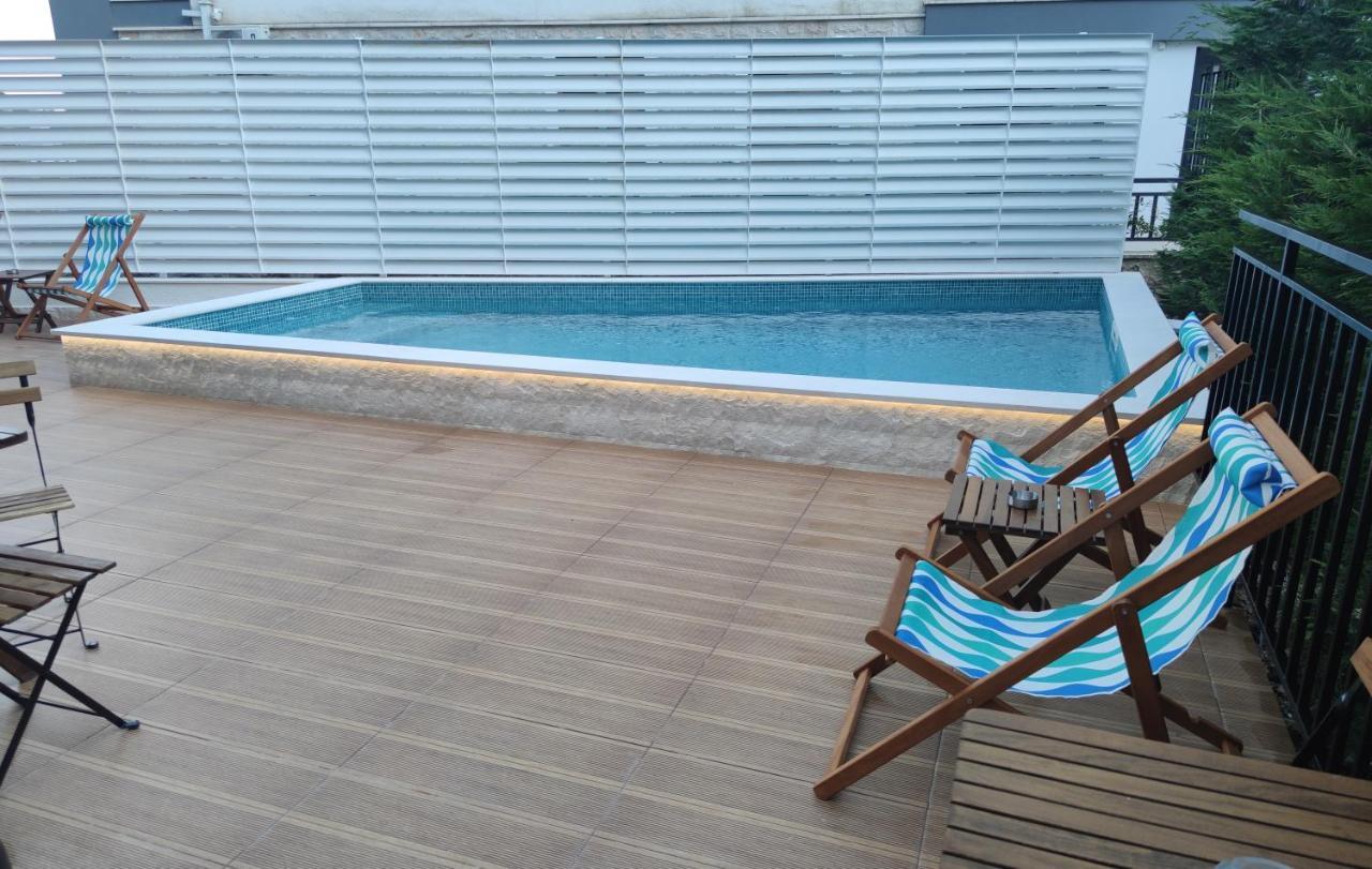 Sun And Sea Apartments Будва Екстер'єр фото